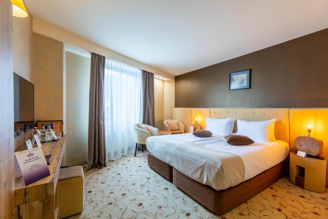 Alpin Resort Hotel Poiana Brasov Exterior photo